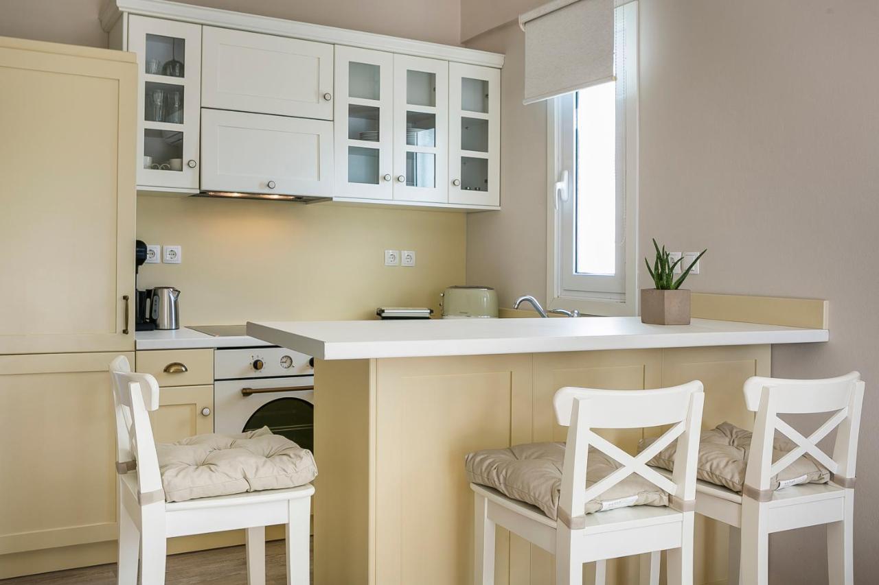 Julia's Boutique Suites, near Argostoli. Travliata Extérieur photo